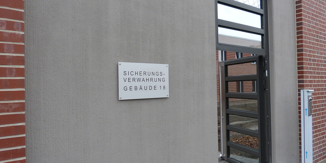 Gebäude der Sicherungsverwahrung bei der JVA Brandenburg (SVE)